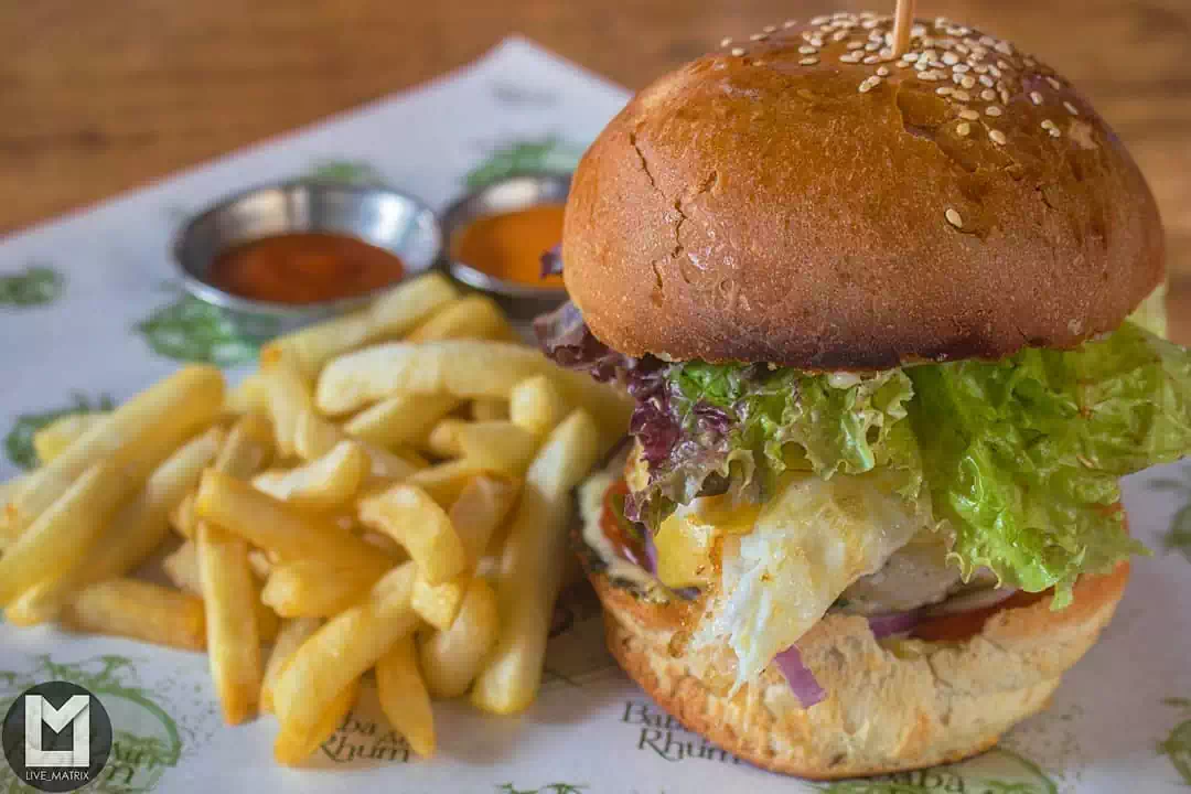 Hercules Chicken Burger